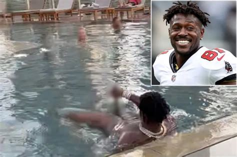 antonio brown flashing|Antonio Brown Exposes Himself to Guests In Hotel Pool (FULL。